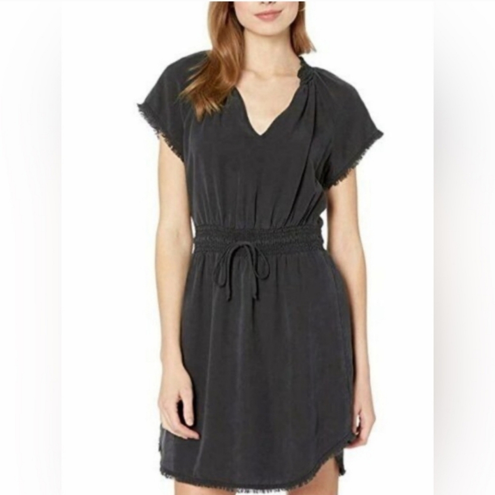 Bella Dahl Soraida Smocked Waist Dress Small Frayed Hem V-Neck Black